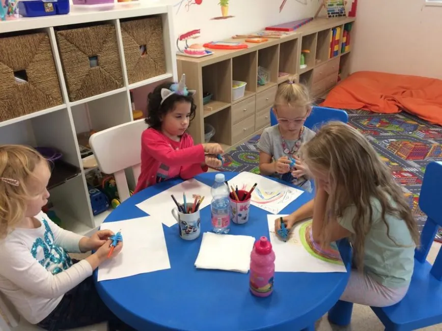 Kindergruppe im Seniorenheim Pohoda